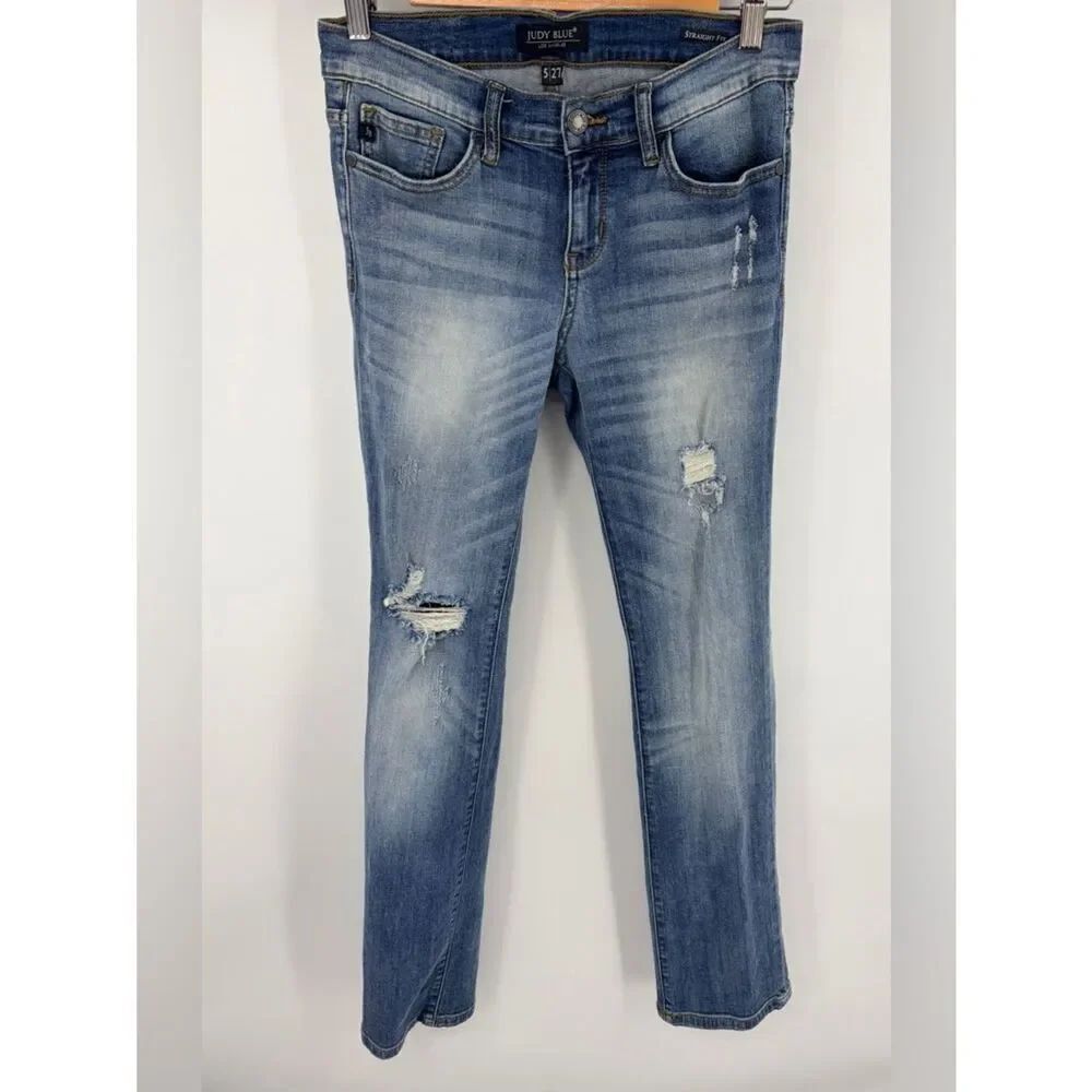 Judy Blue straight fit light wash distressed denim jean women’s 5/27